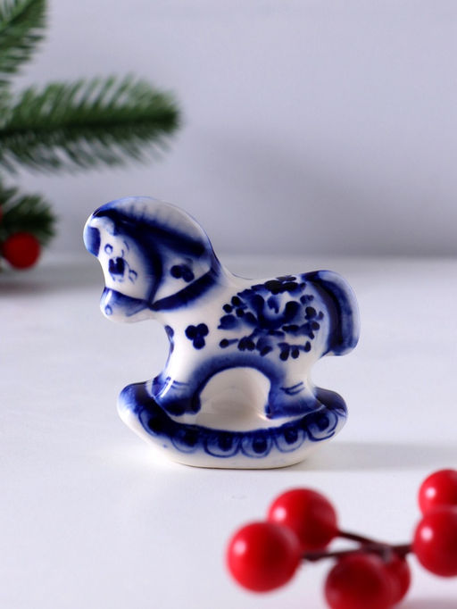 Фигурка фарфор гжель Конь-качалка, 7?7?2.5 см, бело-синий