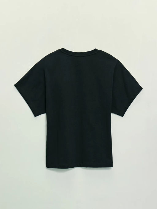 Футболка с брошью из перьев / Zarina