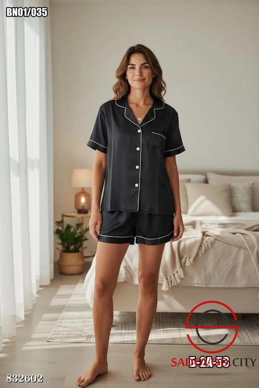 Пижама с шортами и рубашкой