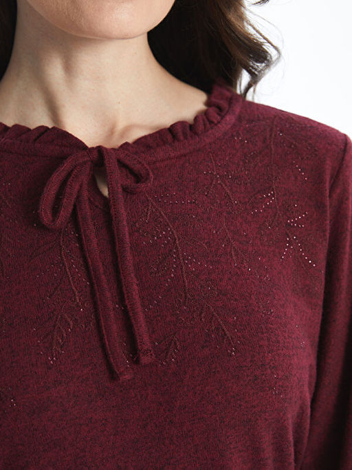 Ba?lamal? Yaka Nak??l? Kad?n Bluz