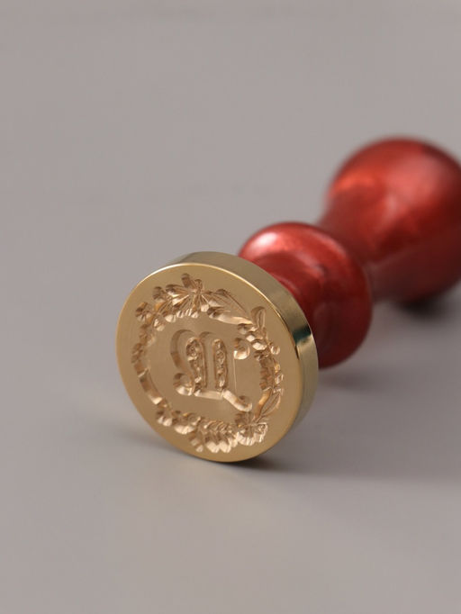 Печать для сургуча с пластиковой ручкой «Венок с буквой M», 2.5×2.5×6.3 см