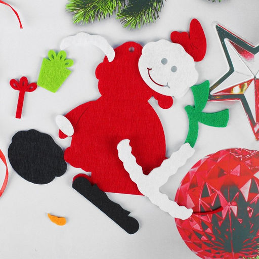 Цена за 3 шт. Ёлочная игрушка из фетра «Снеговик с подарком», своими руками
