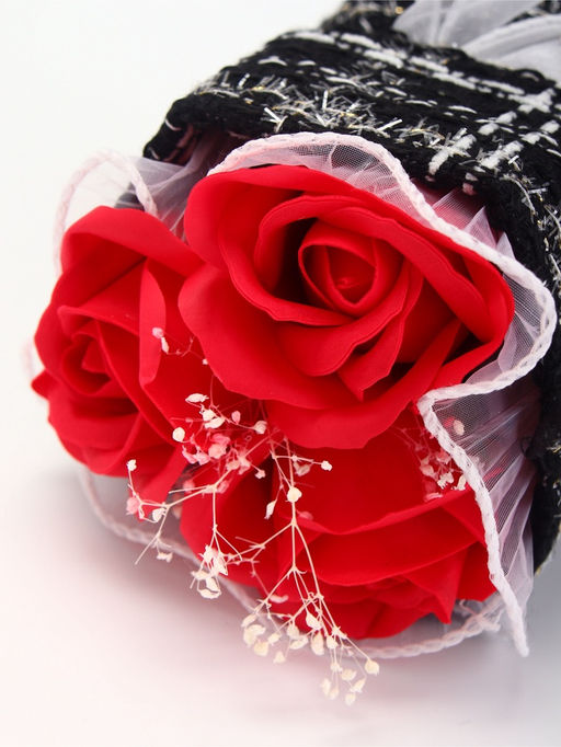 Букет из трех красных мыльных роз - SB BEAUTY фото 6