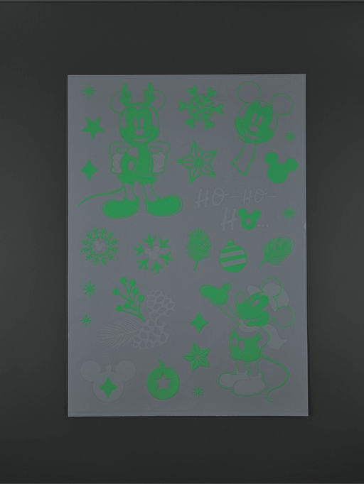 Наклейки интерьерные Новый год, со светящимся слоем, 35 ? 50 см, 2 листа