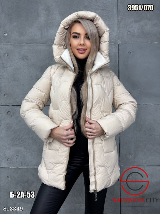 Куртка женская с капюшоном