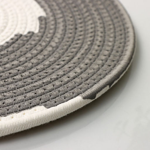 Цена за 6 шт. Салфетка сервировочная на стол Доляна Гипноз, d=38 см, цвет серо-белый  фото 3