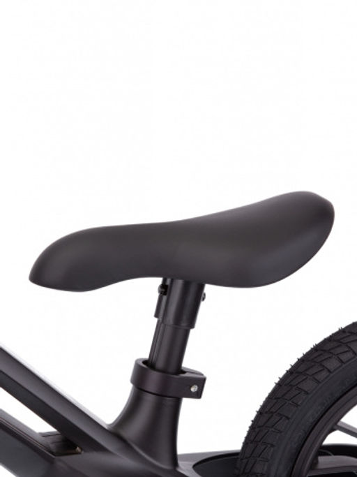 Беговел "Qplay" надув. колеса 12 дюймов