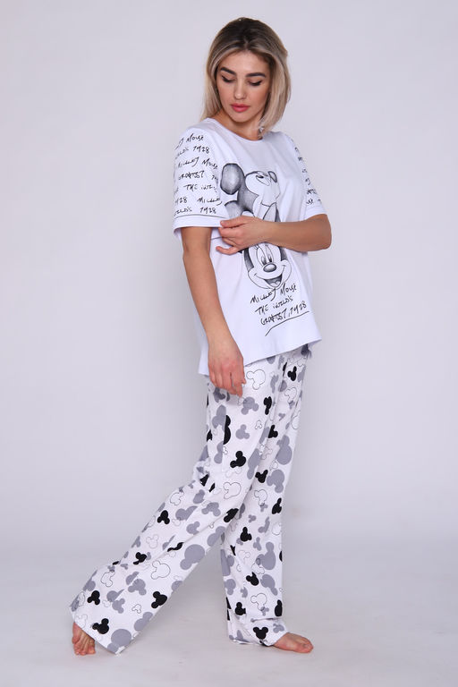 Костюм женский с брюками и футболкой 376