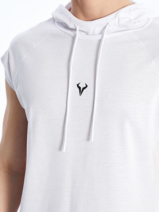 Kap??onlu Bask?l? Erkek Kolsuz Ti??rt