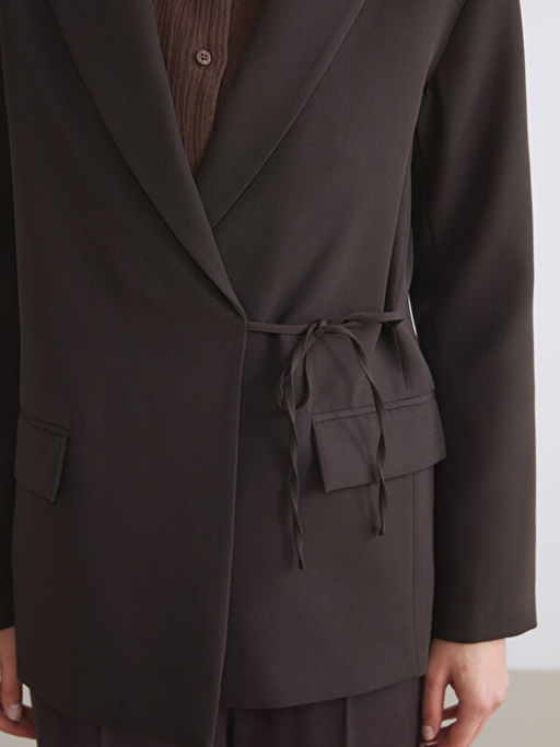 Kruvaze Yaka Ba?lamal? Kad?n Blazer Ceket
