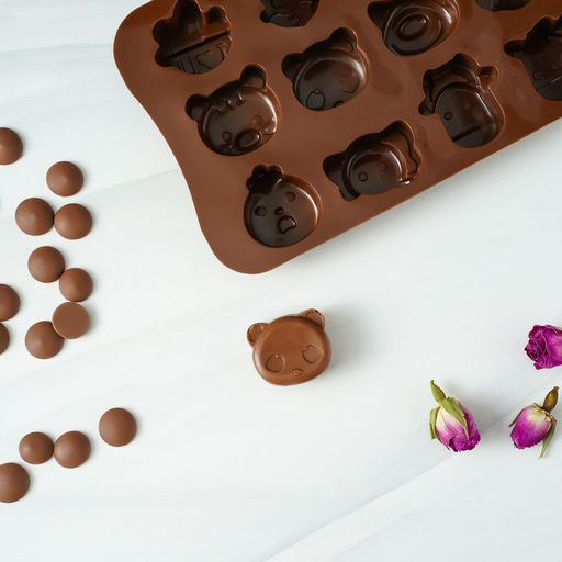 Цена за 2 шт. Форма для конфет и шоколада Доляна Животные. Любовь, силикон, 20.6?10.5?1.4 см, 15 ячеек, коричневая
