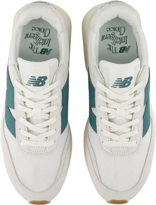 Кроссовки взрослые