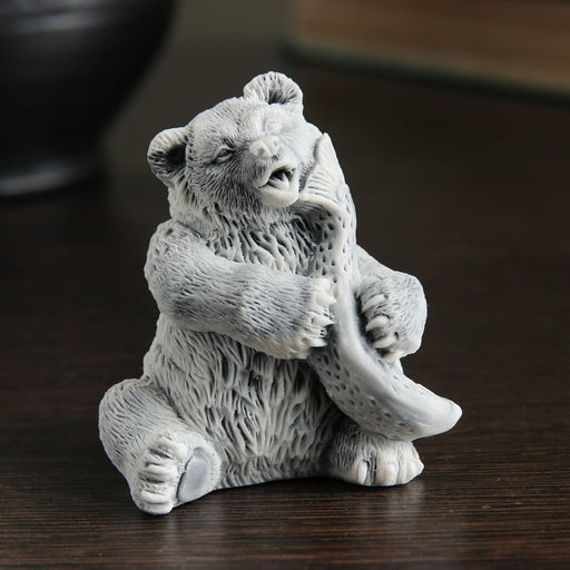 Фигурка «Медвежонок с рыбой», 6.5 см, МИКС