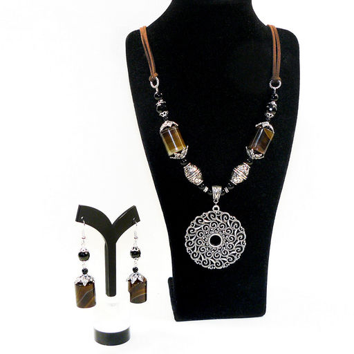 Комплект - Полярная ночь - из сардоникса и агата черного - бусы 80 см и серьги 7 см