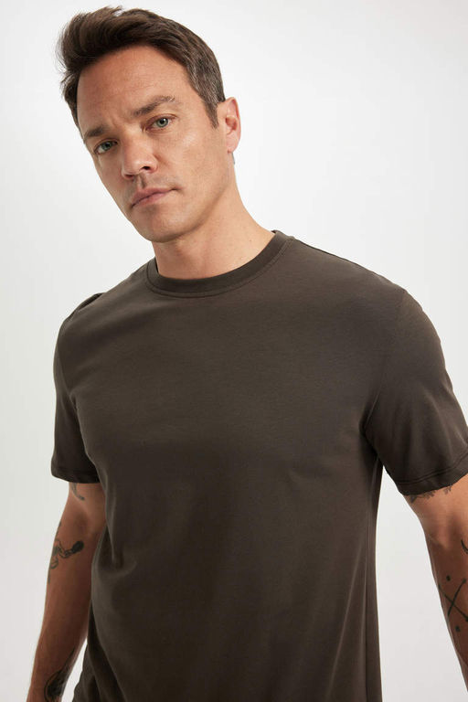 Новая базовая футболка стандартного кроя с круглым вырезом и короткими рукавами из 100% хлопка - Defacto фото 3