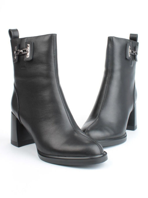 04-M3-L810 BLACK Ботинки зимние женские (натуральная кожа, натуральный мех)