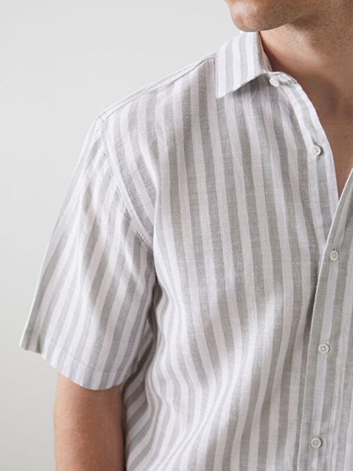 Regular Fit K?sa Kollu ?izgili Erkek G?mlek