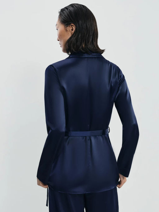 Атласная блузка с отложным воротником и поясом / Zarina