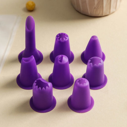 Набор кондитерский, 15 предметов: 8 насадок, 6 формочек, кондитерский мешок с адаптером - Simaland фото 2