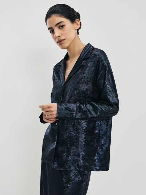 Блузка из блестящей ткани / Zarina