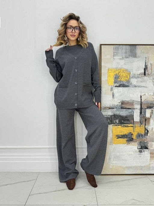 Костюм тройка