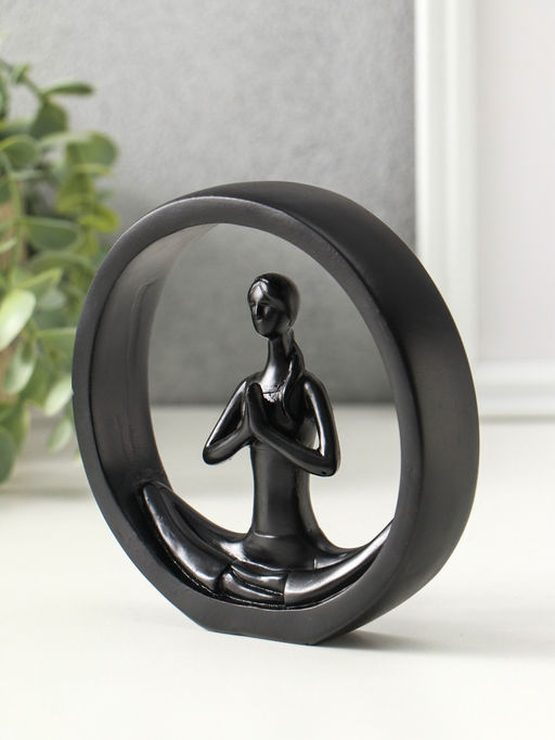 Фигурка полистоун «Девушка медитирует», чёрный, 2.5×12.2×12.3 см