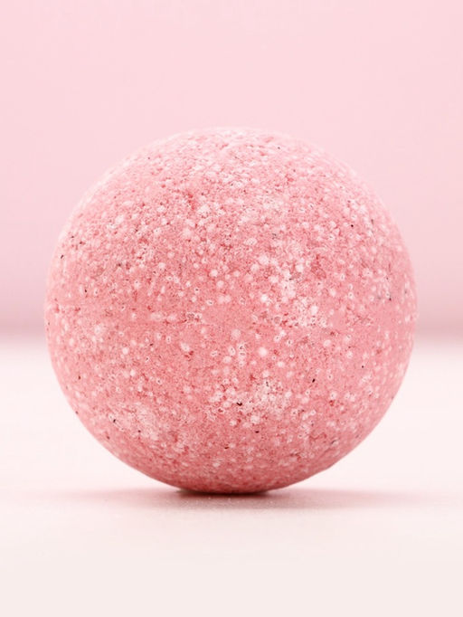 Цена за 2 шт. Бомбочка для ванны с лепестками роз С 8 Марта!, 120 г, Чистое счастье  фото 3