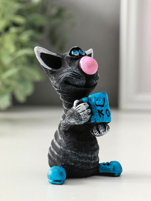 Фигура "Кот с кружкой" 8 см