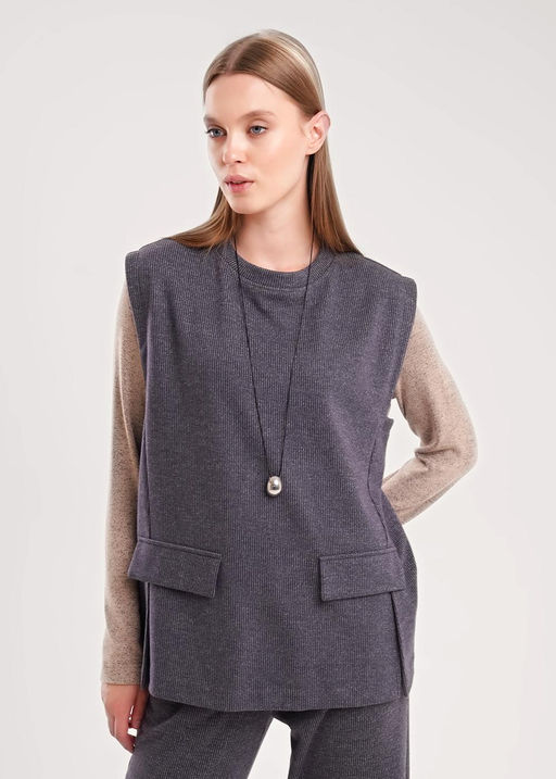 157025/190ввэ Жилет жен. (ЧЗ)