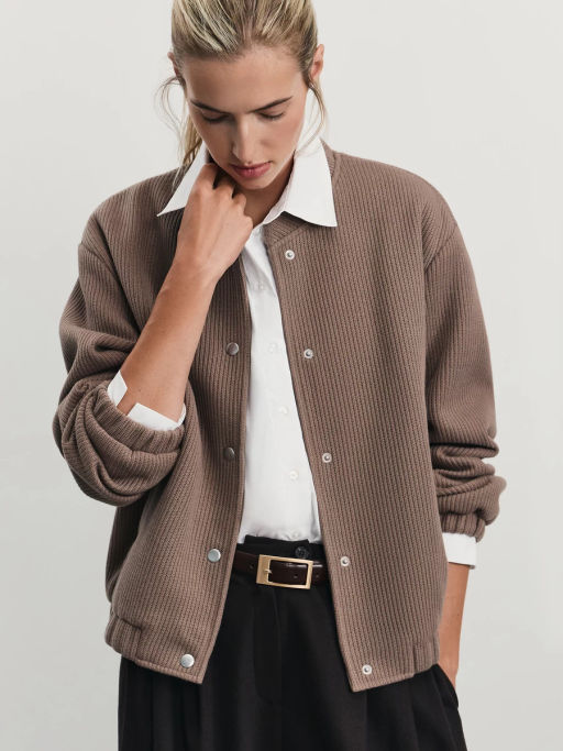 Бомбер из фактурной ткани / Zarina  фото 3