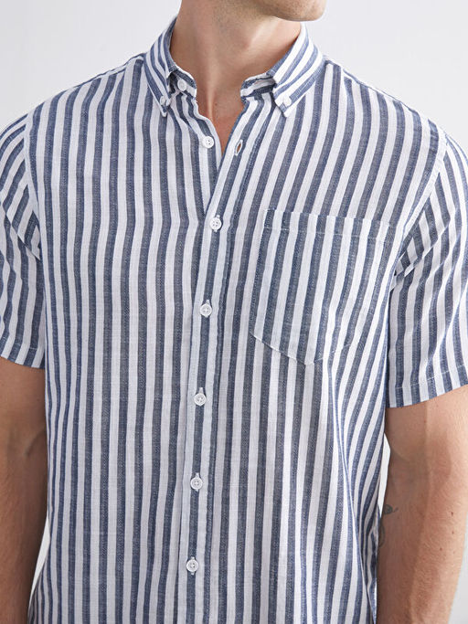 Regular Fit K?sa Kollu ?izgili Erkek G?mlek