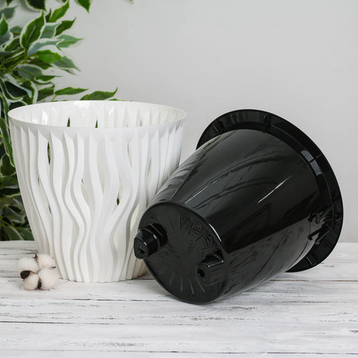 Кашпо для цветов со вставкой «Вдохновение», 5.7 л, d=23.5 см, белое/черное