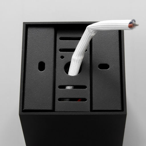 Светильник «Кубик» LED 4000К 10 Вт DIM220 черный золото 7.5×7.5×9.5 см