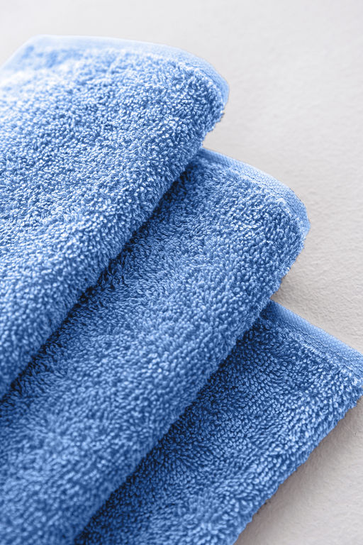 Полотенце махровое банное большое Софатекс 70 * 140 для ванной и бани bs