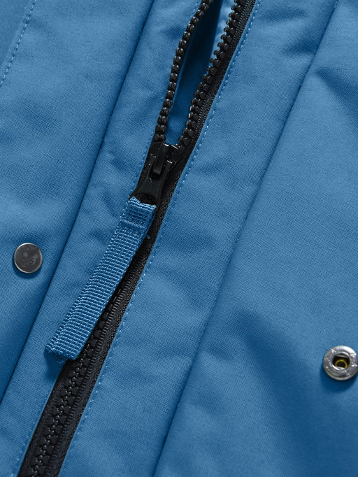 Парка зимняя подростковая для мальчика с капюшоном и мехом синего цвета 9535S - Valianly фото 13