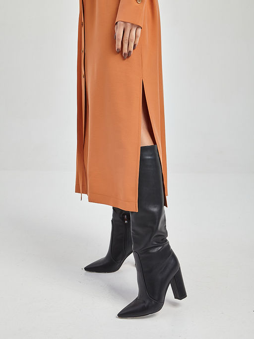 Платье с длинным рукавом