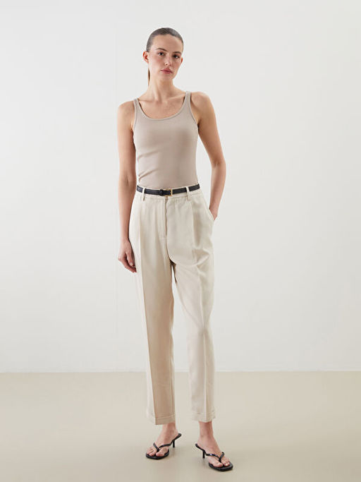 Beli Kemerli Loose Fit Kad?n Pantolon