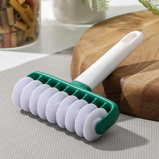 Валик для нарезки полос из теста KONFINETTA «Сладость», 14×17×4 см, пластик, белый