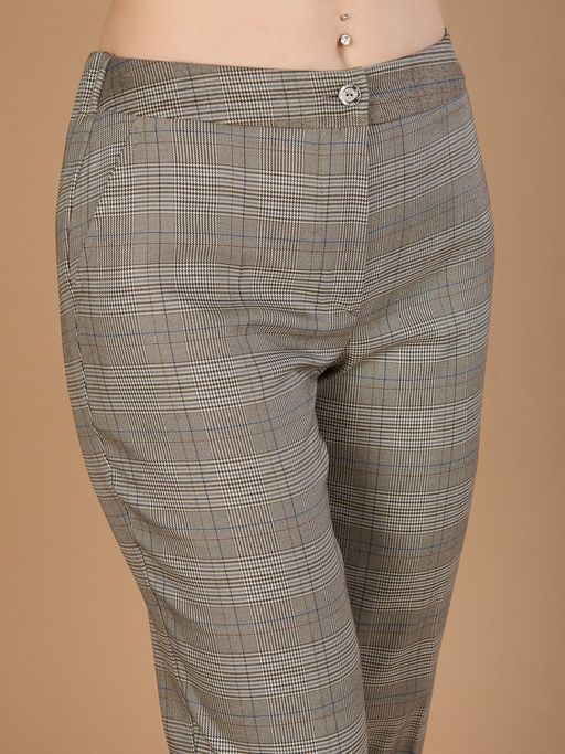 Брюки классические в клетку коричневые - Odis фото 2