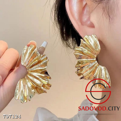 Модные серьги бижутерия гвоздики