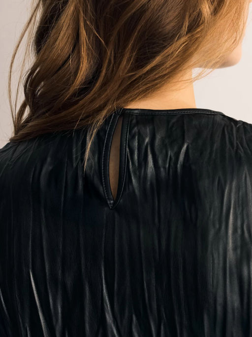 Блуза из искуственной кожи / Zarina