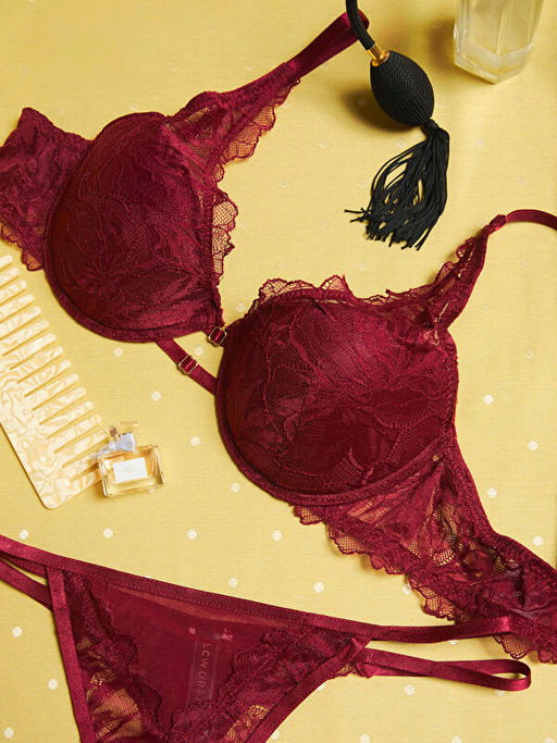 Balenli Yar?m Dolgulu Dantelli Fantezi Ti??rt S?tyen