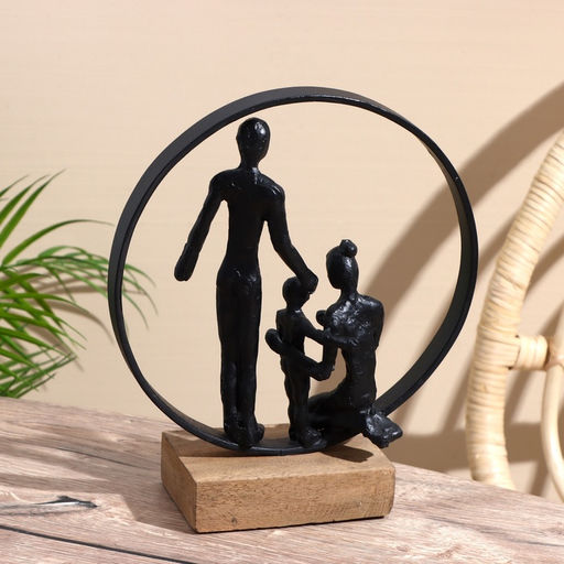 Сувенир «Семья», 23×10.5×27 см, полимерная смола, манговое дерево