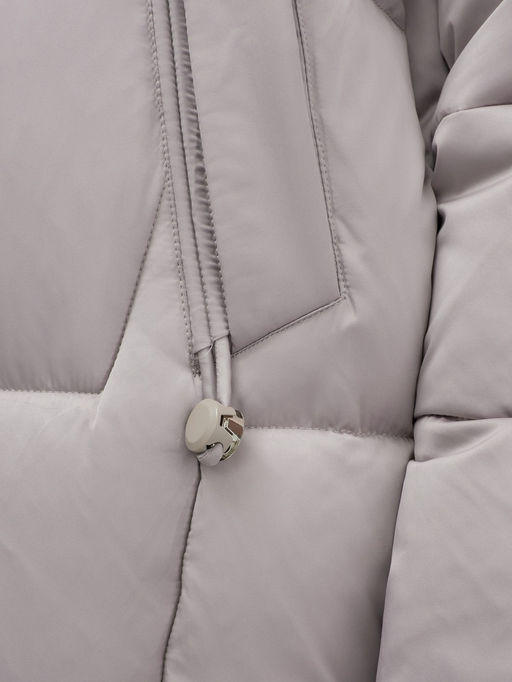 Пальто зимнее утепленное с мехом и капюшоном тренд светло-коричневого цвета 7630SK - Visdeer фото 10