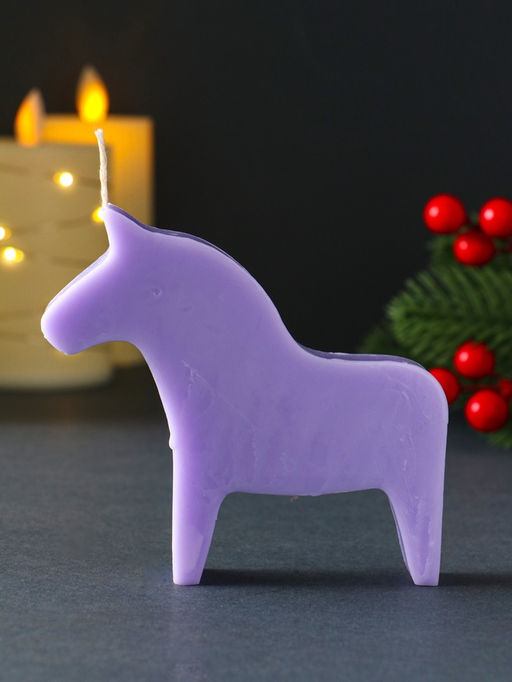 Цена за 2 шт. Декоративная свеча новогодняя «Лошадка», 10.5×10 см, фиолетовый