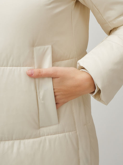 Пальто утепленное стеганное зимнее с капюшоном женское бежевого цвета 9601B - Holdluck фото 10