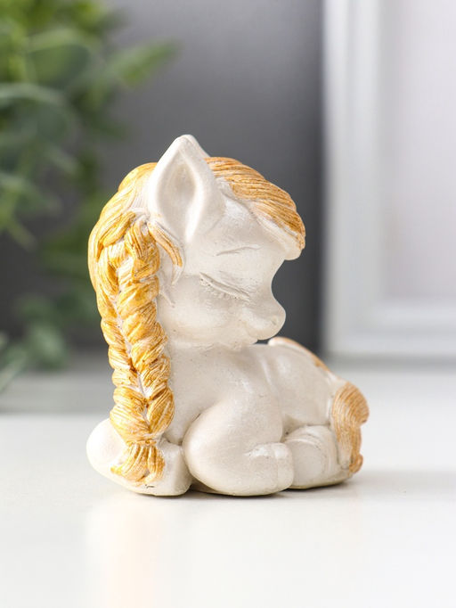 Фигурка Пони с косой, 6.5?6?4 см, перламутр
