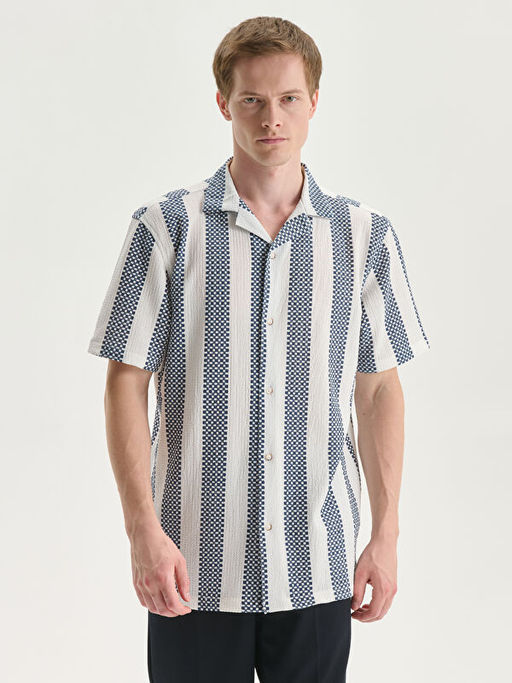 Regular Fit K?sa Kollu Desenli Erkek G?mlek