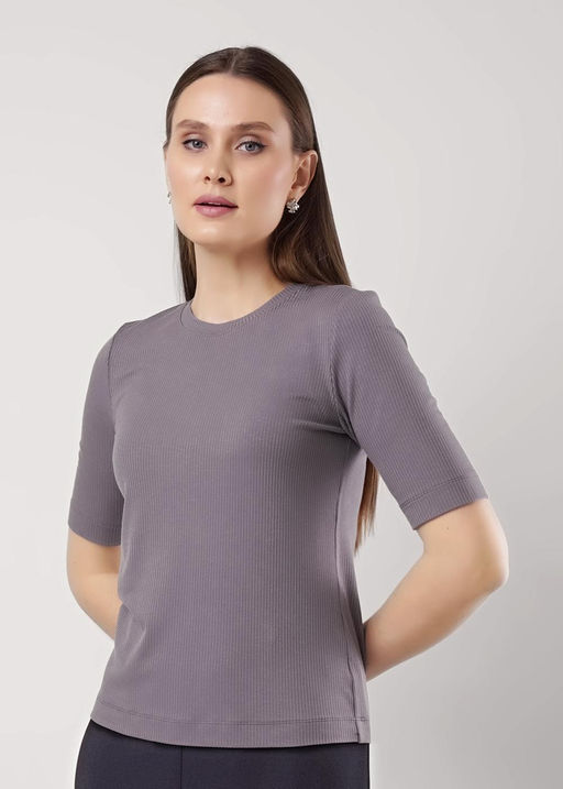 156938/180шв Футболка женская (ЧЗ)