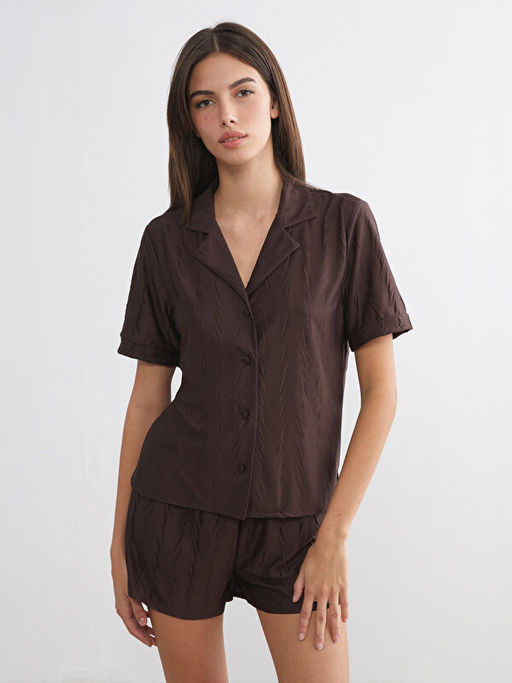 G?mlek Yaka Saten Kad?n ?ortlu Pijama Tak?m?